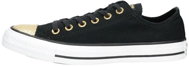 Chuck Taylor All Star - large