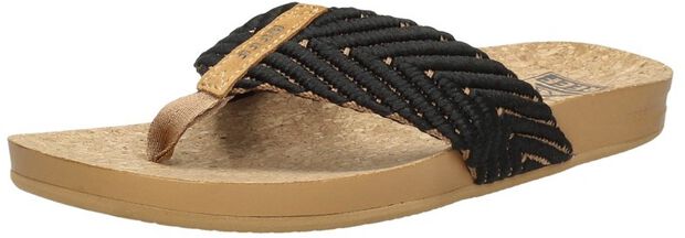 Cushion Court - large