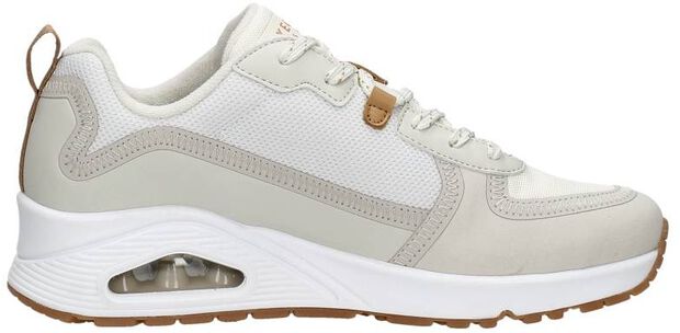 Uno - Layover - large