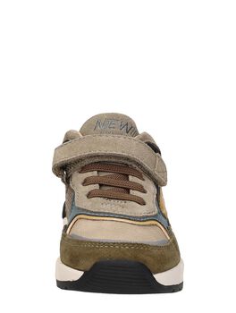 Sneakers Laag