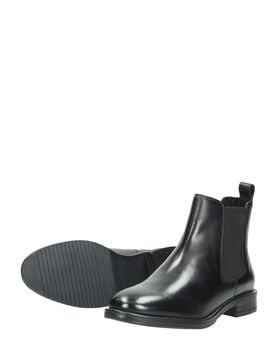 Chelsea boots