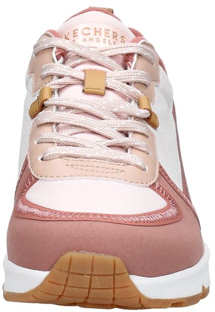 Uno - Layover - large