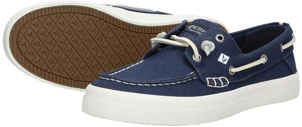 Crest Resort - large