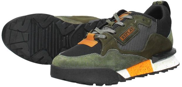 Field Moyard - large