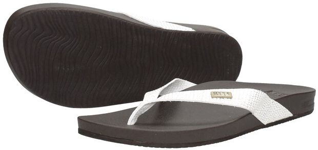 Cushion Court - large