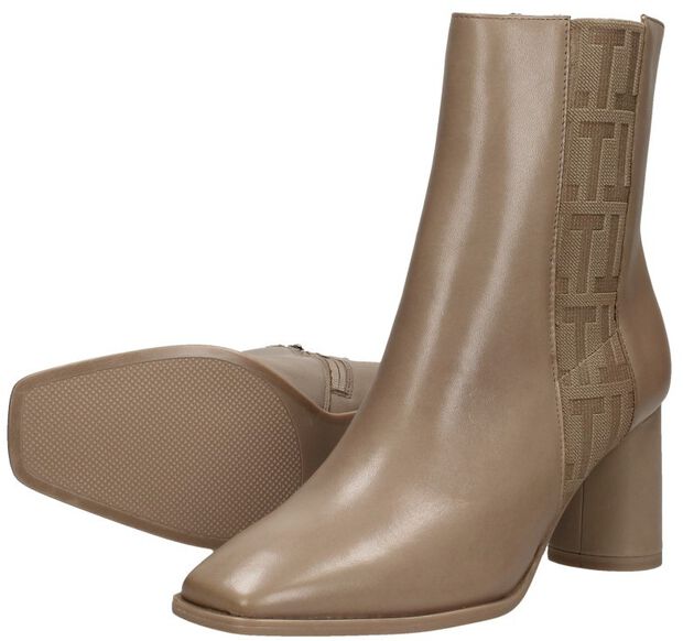 Enkellaarsjes Hak - large