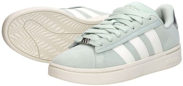 Grand Court Alpha 00s - large