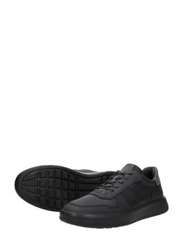 Move sneaker