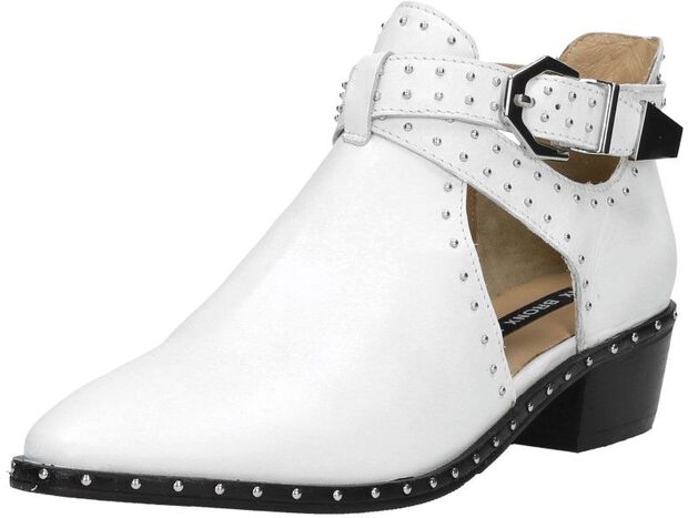 Cut out boots - large