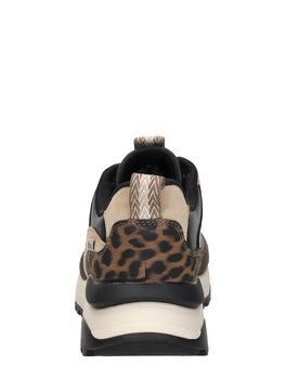 Sneakers Laag