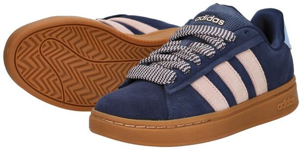 GRAND COURT ALPHA 00s - large