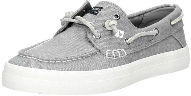 Crest Resort - large