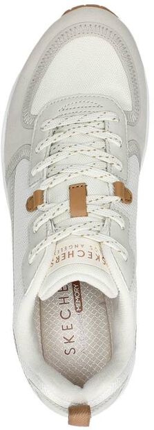 Uno - Layover - large