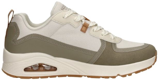 Uno - Layover - large