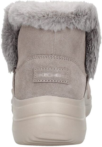 On-The-Go Midtown So Plush - large