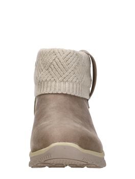 Slip-Ins: Easy Going - Cozy Habit