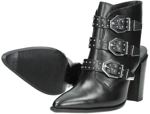 Buckle boots - large