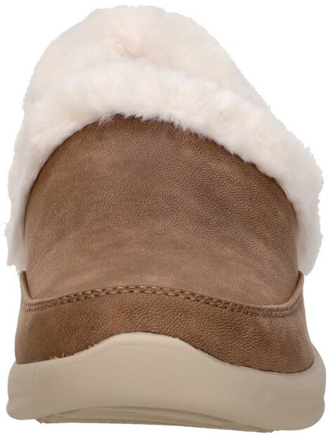 Slip-Ins: Cozy Escape - large