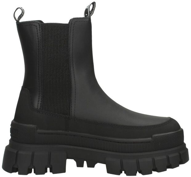 Revolt Chelsea - large