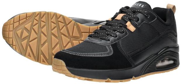 Uno - Layover - large