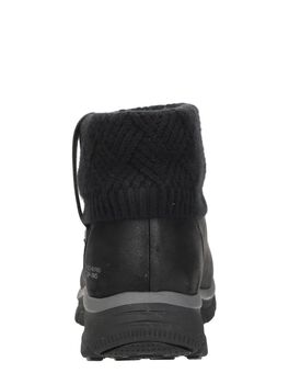 Slip-Ins: Easy Going - Cozy Habit