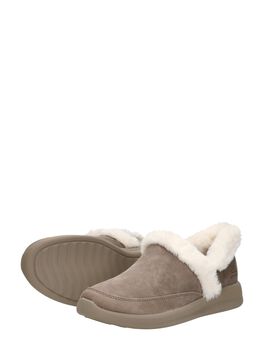Slip-Ins: Cozy Escape
