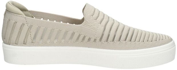 Poppy - Garden Walk - large