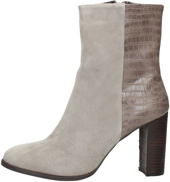 MOX ANKLE BOOT - large