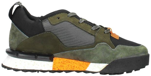 Field Moyard - large