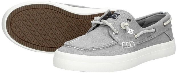 Crest Resort - large