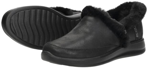 Slip-Ins: Cozy Escape - large