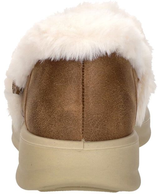 Slip-Ins: Cozy Escape - large