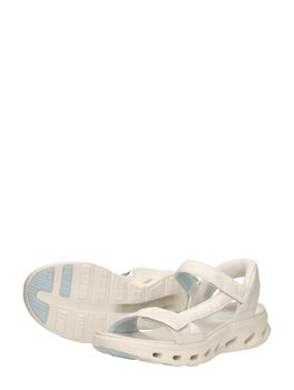 Slip-Ins: Go Walk Glide Step 2.0