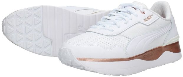 R78 Voyage Premium L - large