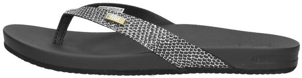 Cushion Court - large