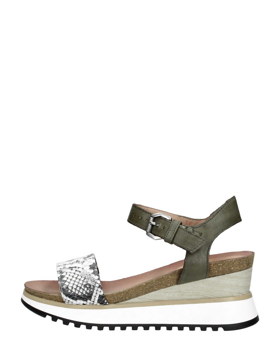 Wij helpen je graag! Telefoon 0545-280081 E-mail Antwoord binnen 24 uur  webshop@schuurman-schoenen.nl 0 Winkelwagen Menu Dames Dames Enkellaarsjes  Sneakers Biker boots Veterschoenen Laarzen Instappers Pantoffels  Wandelschoenen 