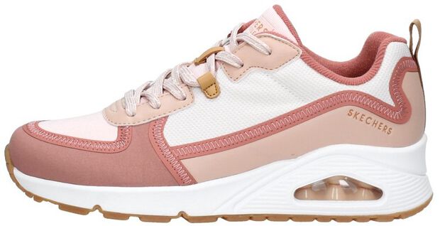 Uno - Layover - large