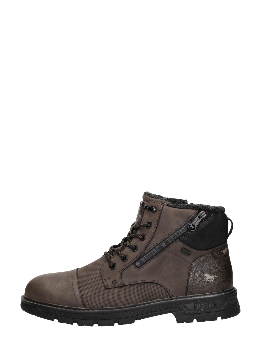 Mustang  Veterschoenen Hoog
