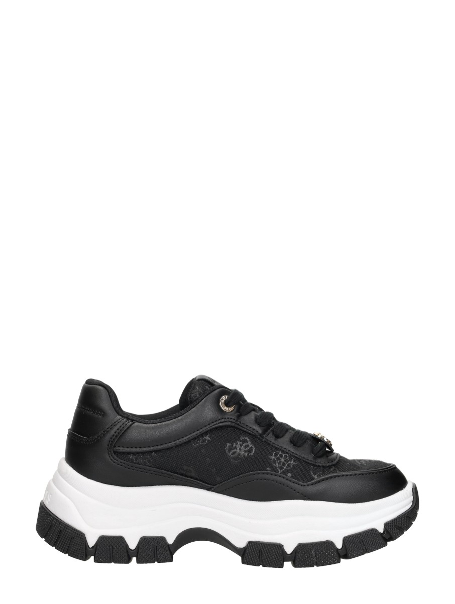 Guess - Berrett 2 – foto 4 van 4